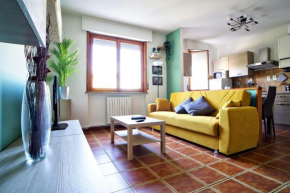 Casa Zoe Apartment Free parking,self check in & free wi fi Parma